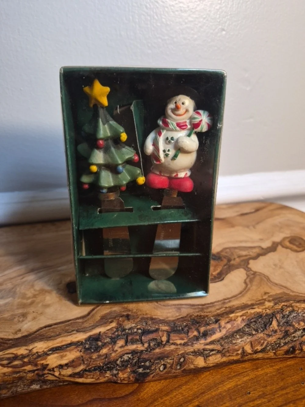 Festive Green Snowman‎ & Tree Spreader Srt - Holiday Table Accent